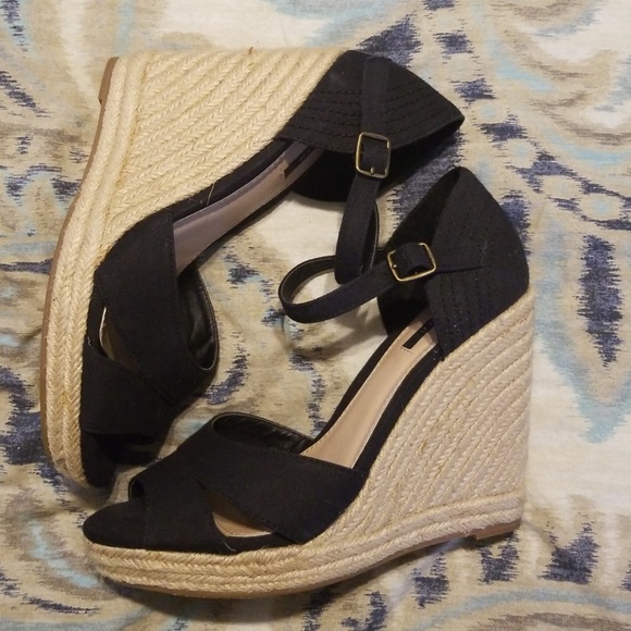 Casual black wedges - Picture 3 of 3